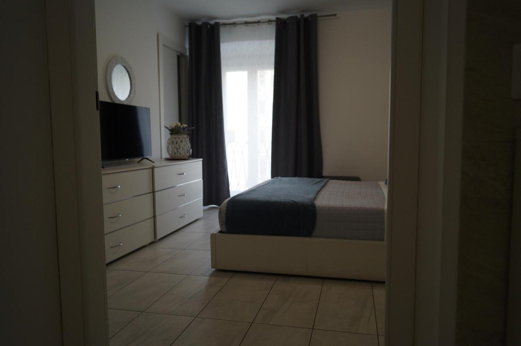 Bgy Central Apartments แบร์กาโม ภายนอก รูปภาพ