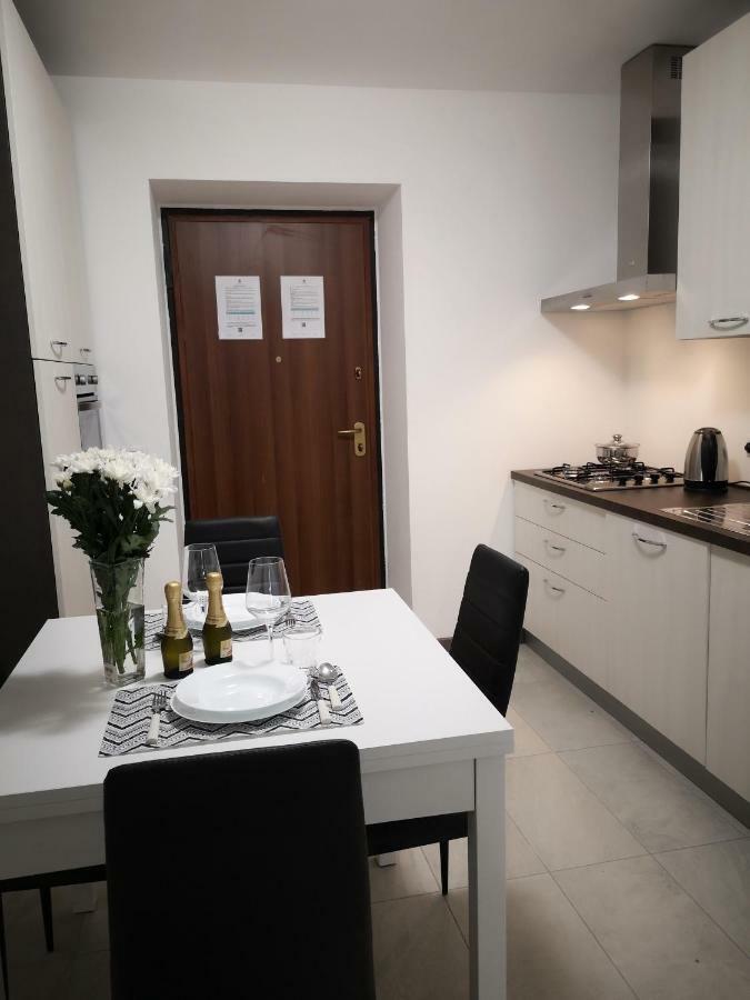 Bgy Central Apartments แบร์กาโม ภายนอก รูปภาพ
